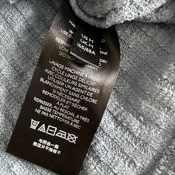 Urban Outfitter Medium Powder Blue Twist Cropped Top. Raw Hem. Balloon Sleeves. - Picture 8 of 15